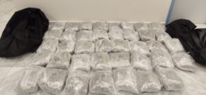 Σύλληψη -4- ημεδαπών για μεταφορά στην Ελληνική Επικράτεια μεγάλης ποσότητας ακατέργαστης κάνναβης, με σκοπό την περαιτέρω διακίνησή της