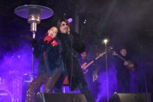 Εντυπωσιακή υποδοχή του νέου έτους στην Καστοριά με τον Τόνι Σφήνο